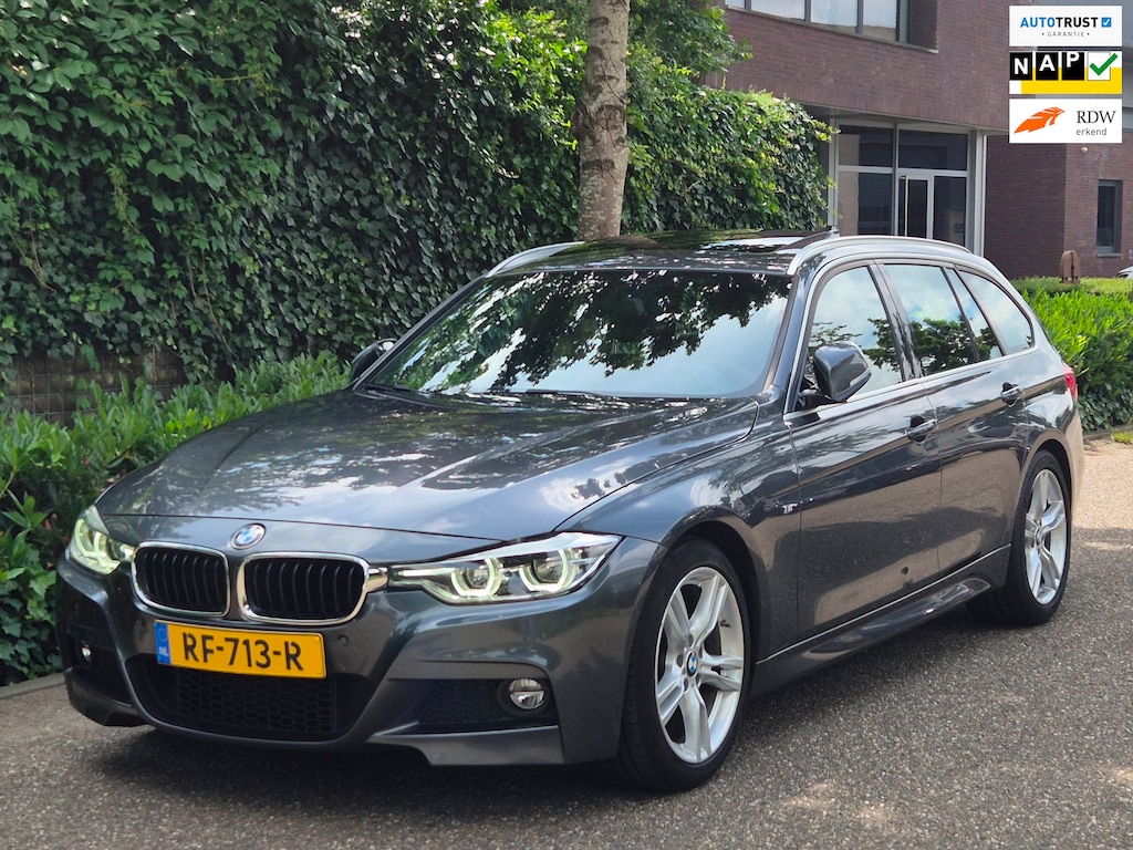 BMW 3-Serie 320i M Sport High Ex Panorama A CarPlay Keyless Virtual dash Camera Touring