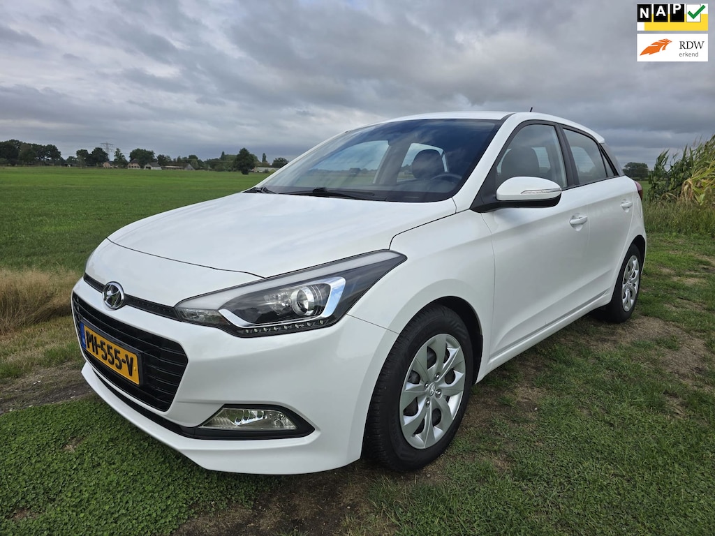 Hyundai i20 1.0 T-GDI Comfort|Trekhaak|Parkeercamera|Dealer onderhouden|Cruise|Bluetooth|NL-auto-NAP|