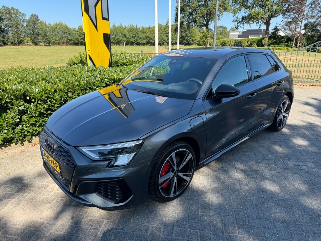 Audi A3 Sportback 40 TFSI e S Line ACC / B&amp;O / Matrix / Hud