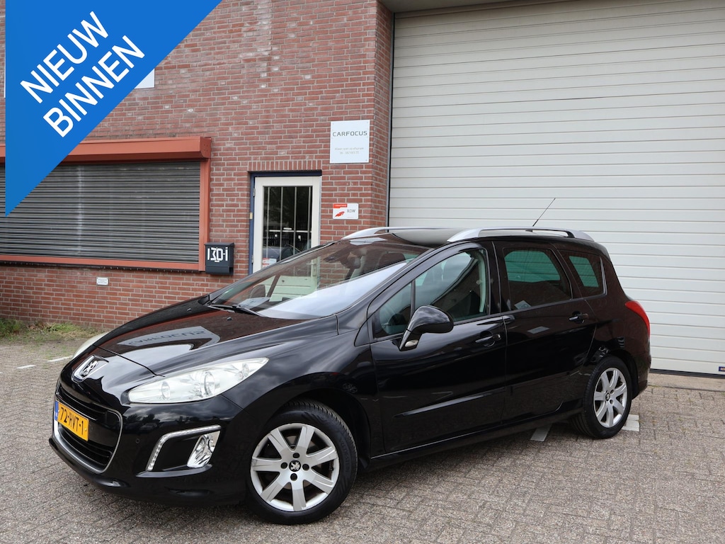 Peugeot 308 SW 1.6 VTi X-Line NAP 3e eigenaar APK Pano Cruise Airco Trekhaak PDC Navi LET OP!! schade linksachter