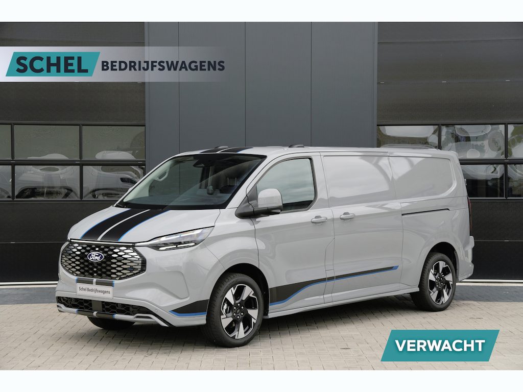 Ford E-Transit Custom 340 L2H1 Sport 71 kWh 218pk - 2x Schuif - ACC - B&O - Navi - Stoel/Stuurverwarming - 360 Camera - Trekhaak - Rijklaar