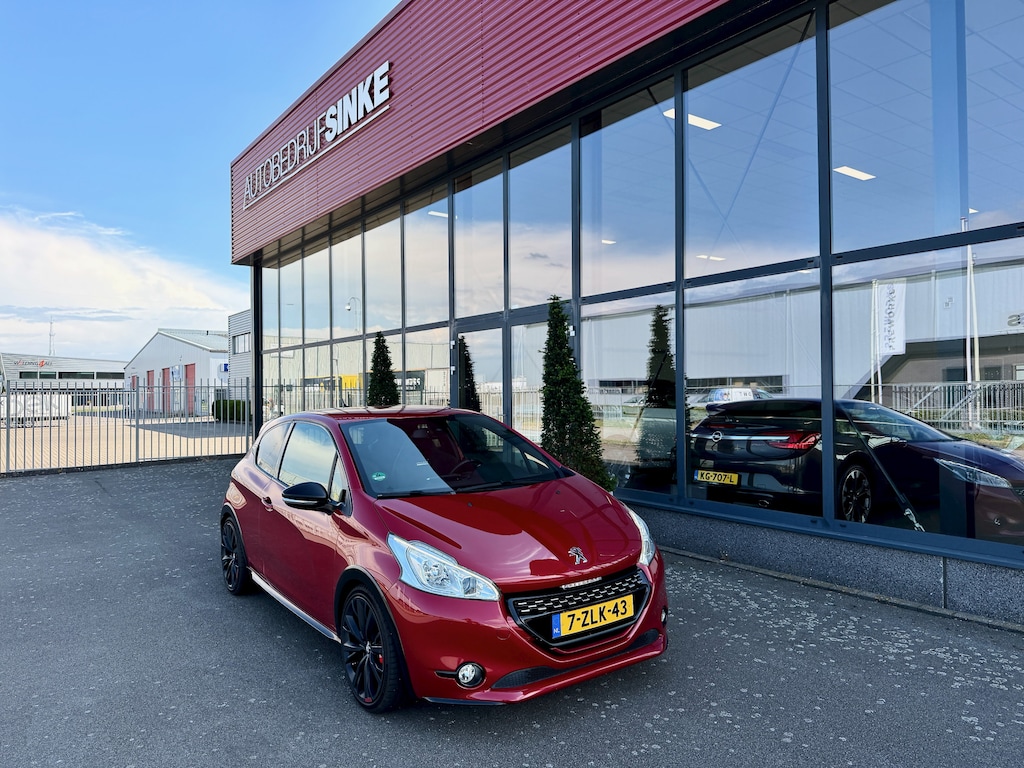 Peugeot 208 1.6 e-THP GTi 30th 209PK UNIEKE UITVOERING NR.159