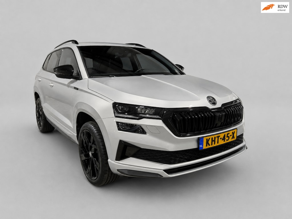 Skoda Karoq 1.5 TSI ACT Sportline Business - Panoramadak - Stoel en Stuurverw - Adapt Cruise - CarPlay - Incl BTW