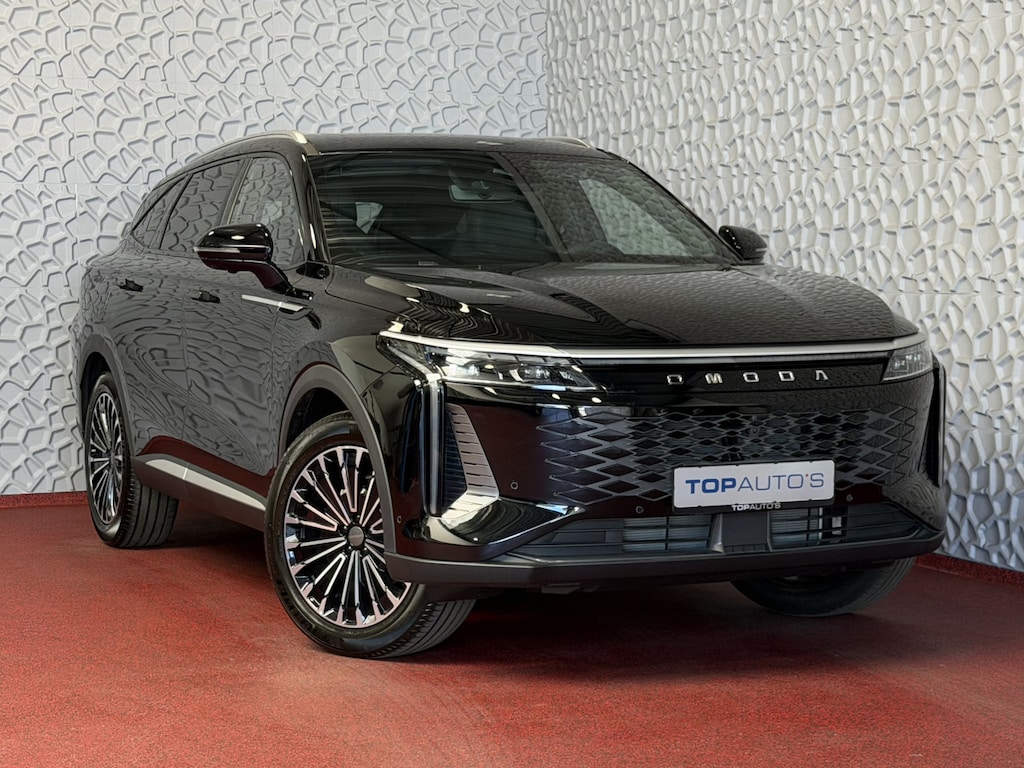 Omoda 9 OMODA 9 PREMIUM AWD 538 PK / PHEV/ TOTAAL MET BENZINE ELEK 1000KM 4WD 4X4