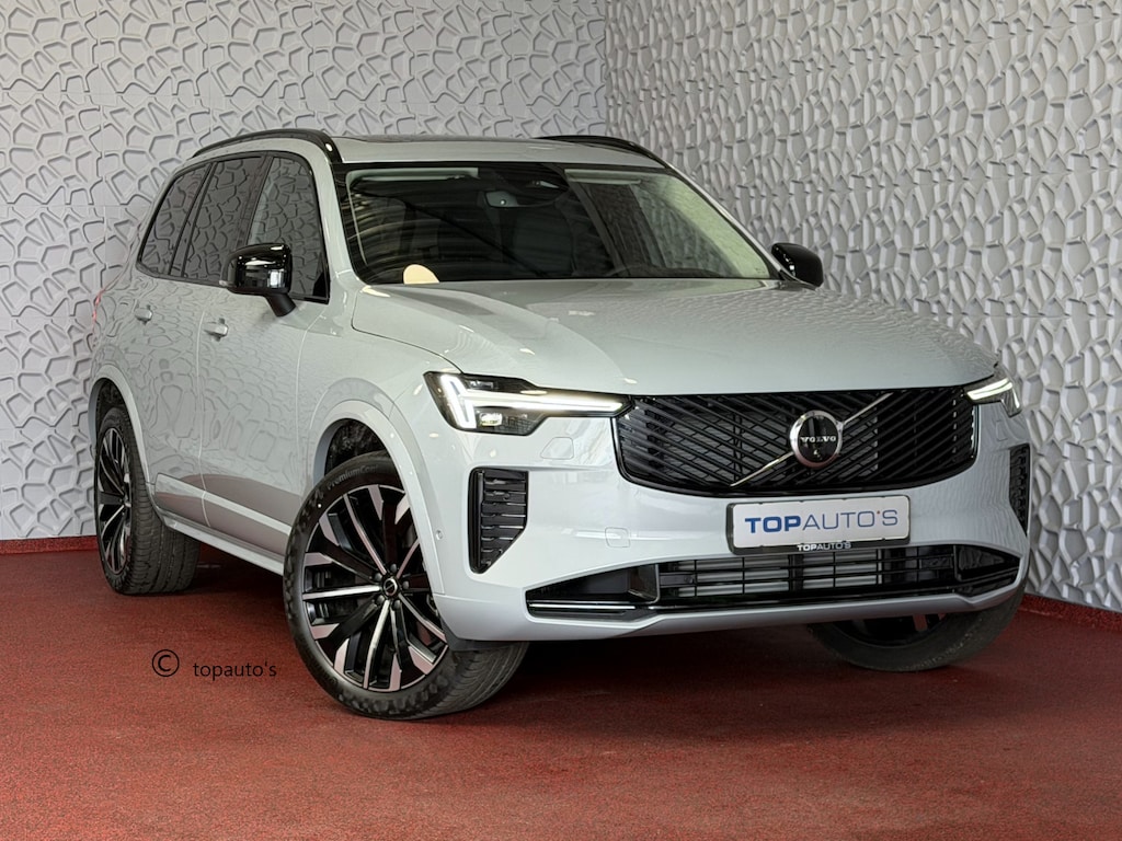 Volvo XC90 2.0 T8 LUCHTVERING ULTRA DARK 456PK PHEV 12/25 AWD 7P Vapour Grey Bowers & Wilkins SCHUIFDAK SCHUIFDAK 21''LMV STOEL/STUUR.VERW PANORAMA STANDKACHEL HEADUP ✅Top Auto's Wijchen✅ 200 Nieuwe en bijna nieuwe Auto's met : Benzine / PHEV / Plug in hybrid / Hybrid / Mild hybrid / HEV / Keuze uit Plus / /Ultra/ Bright / Dark / Black Edition /