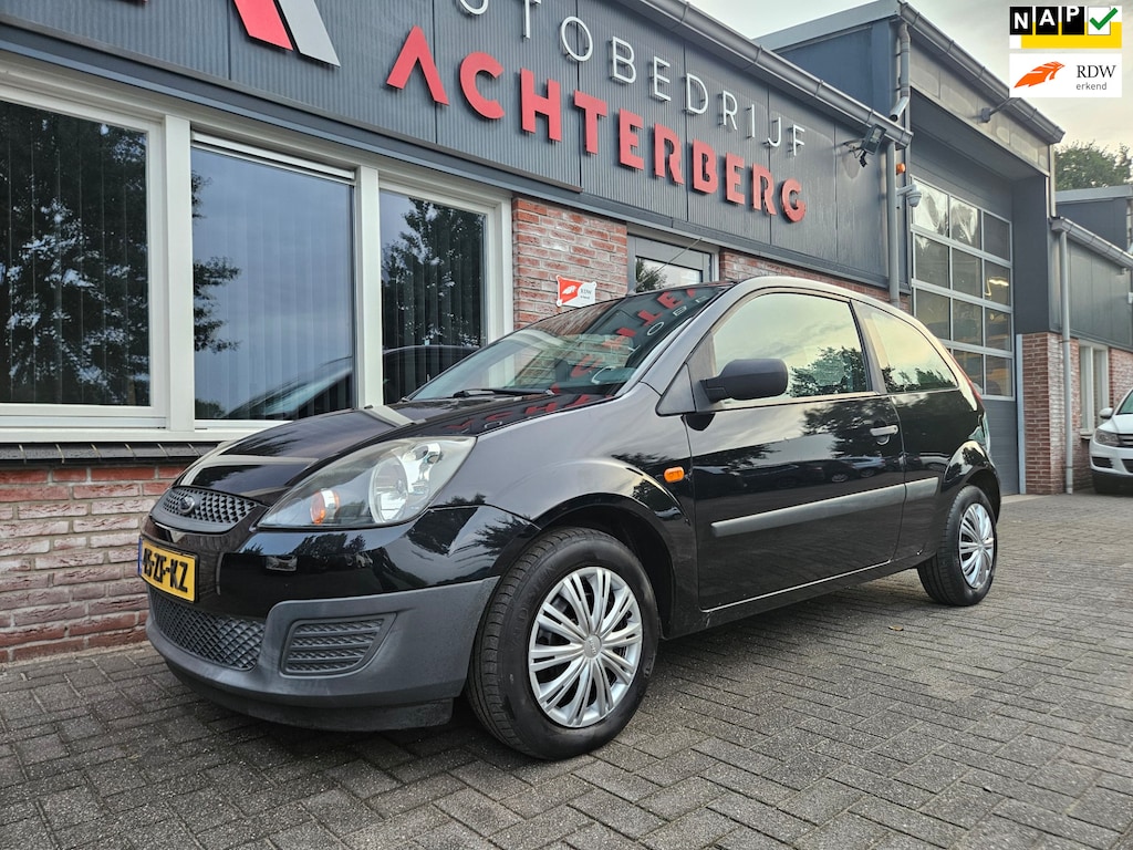 Ford Fiesta 1.3-8V Cool & Sound Airco! Lage Kilometerstand/NAP! Leuke Auto!