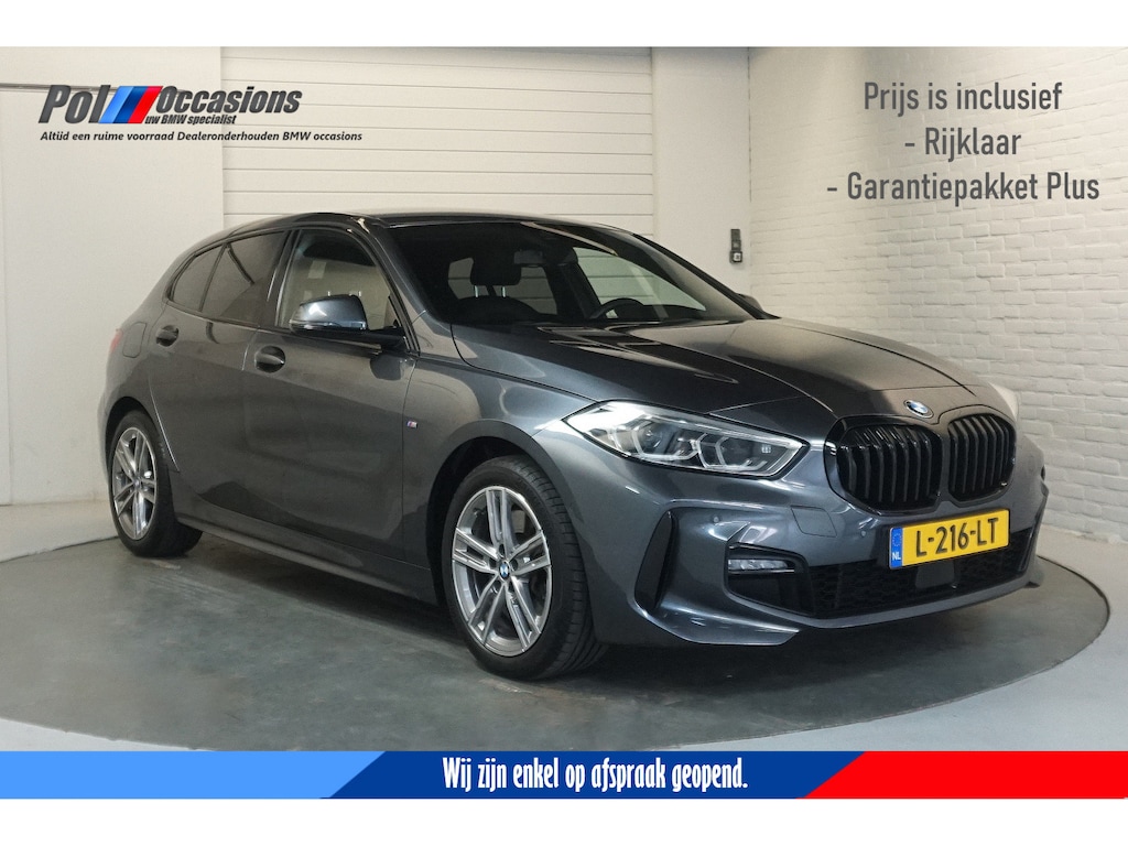 BMW 1-Serie 120i Carplay | Dealerauto | M-Pakket | Live Cockpit | 180 pk