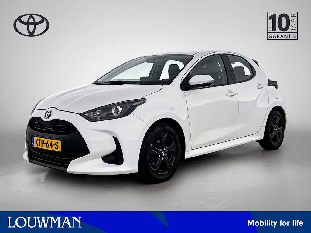 Toyota Yaris 1.5 Hybrid Active | Navigatie | Stoelverwarming | Licht Metalen Velgen | **
