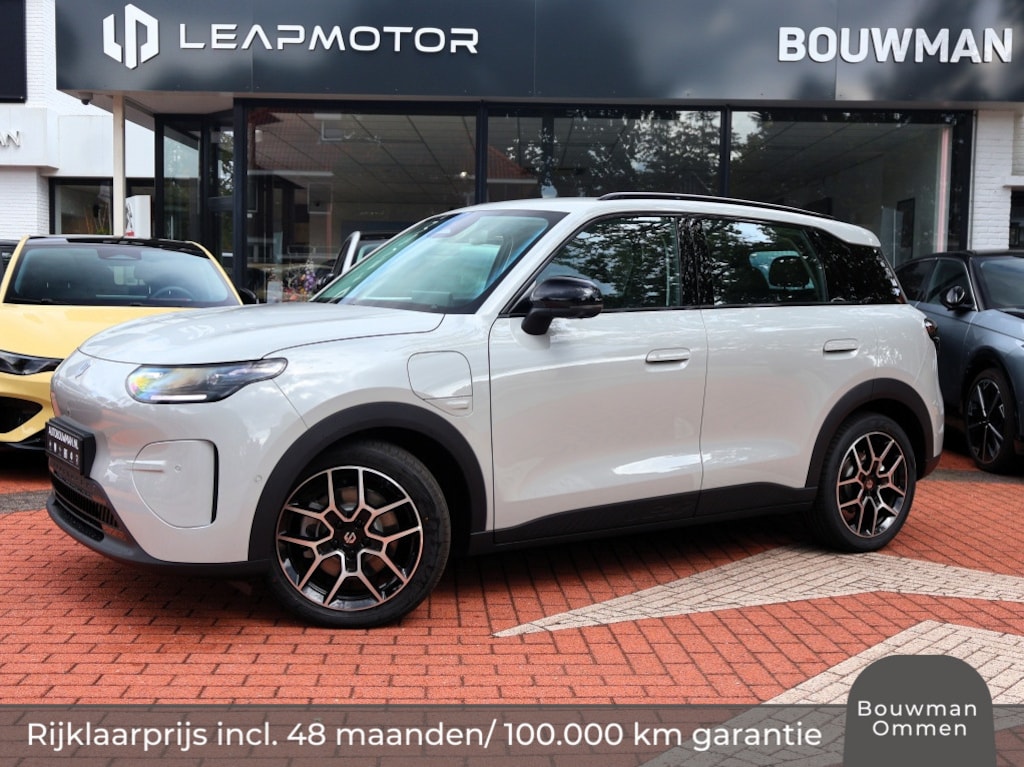 Leapmotor B03X B03X EV ProMax 53kWh 197PK Automaat Design NIEUW, Rijklaarprijs | Adaptieve Cruise Control | Stoelverwarming | Stuurverwarming | 360 Camera