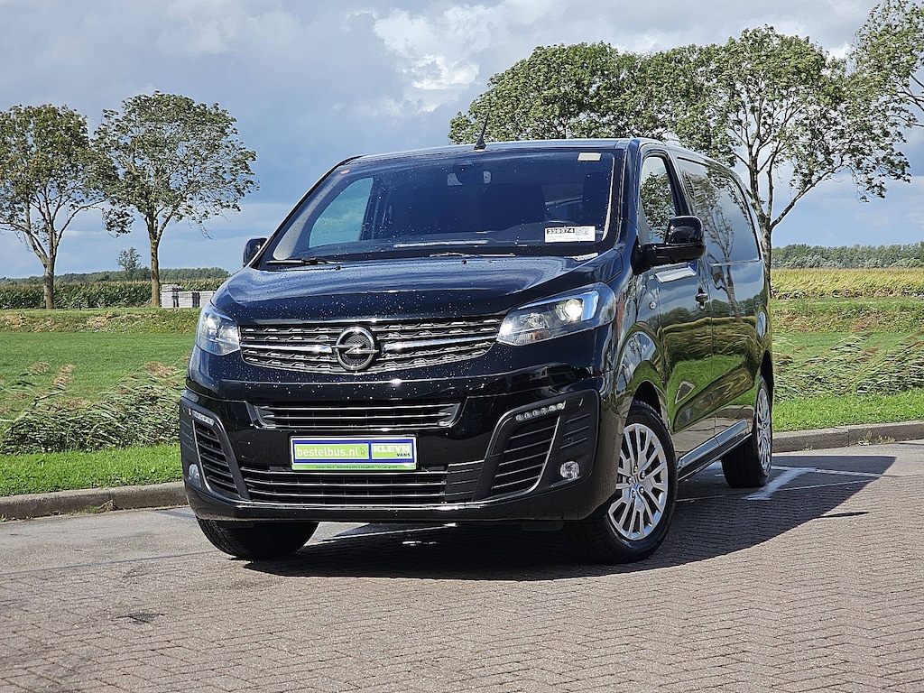 Opel Vivaro 2.0 L2H1 Xenon Trekhaak!