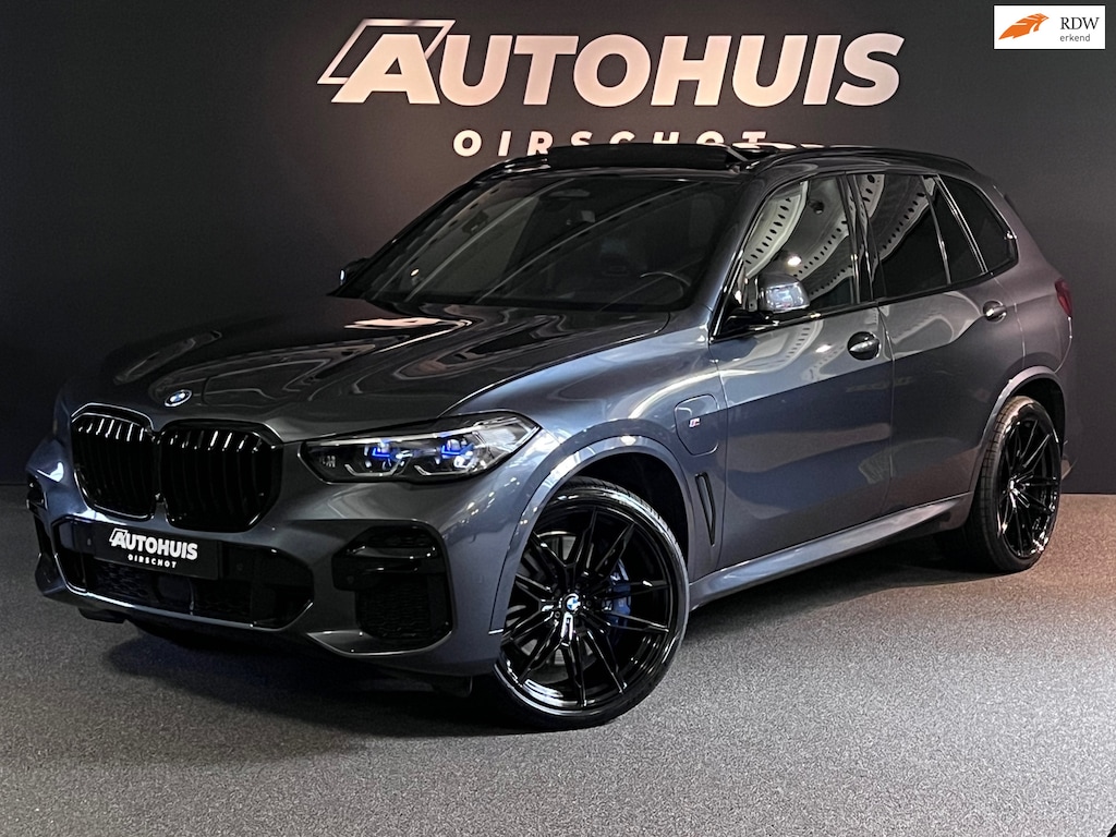 BMW X5 XDrive45e High Executive Edition M Pano/ Laser/ 22"/ M Performance seats/ 360Camera/ Luchtvering/ Trekhaak/ HeadUp
