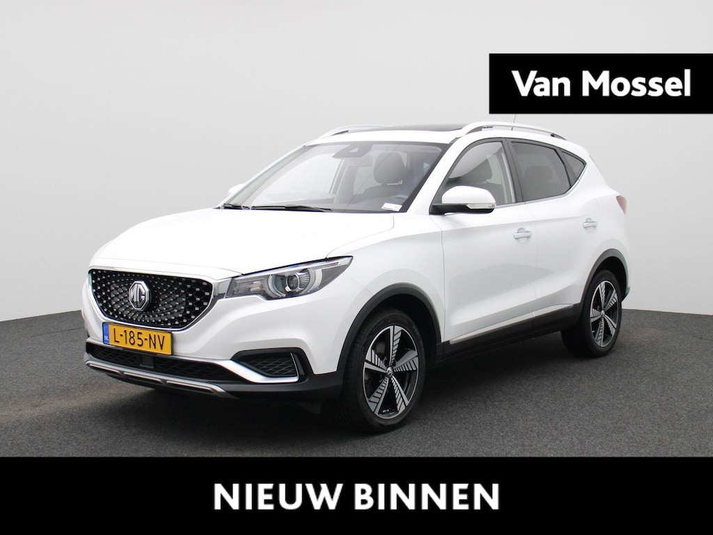 MG MG ZS EV Luxury 45 kWh | Automaat | Panoramadak | Leder | Navigatie | Airco | Achteruitrijcamera | Apple Carplay / Android Auto | Stoelverwarming | Lichtmetalen Velgen |