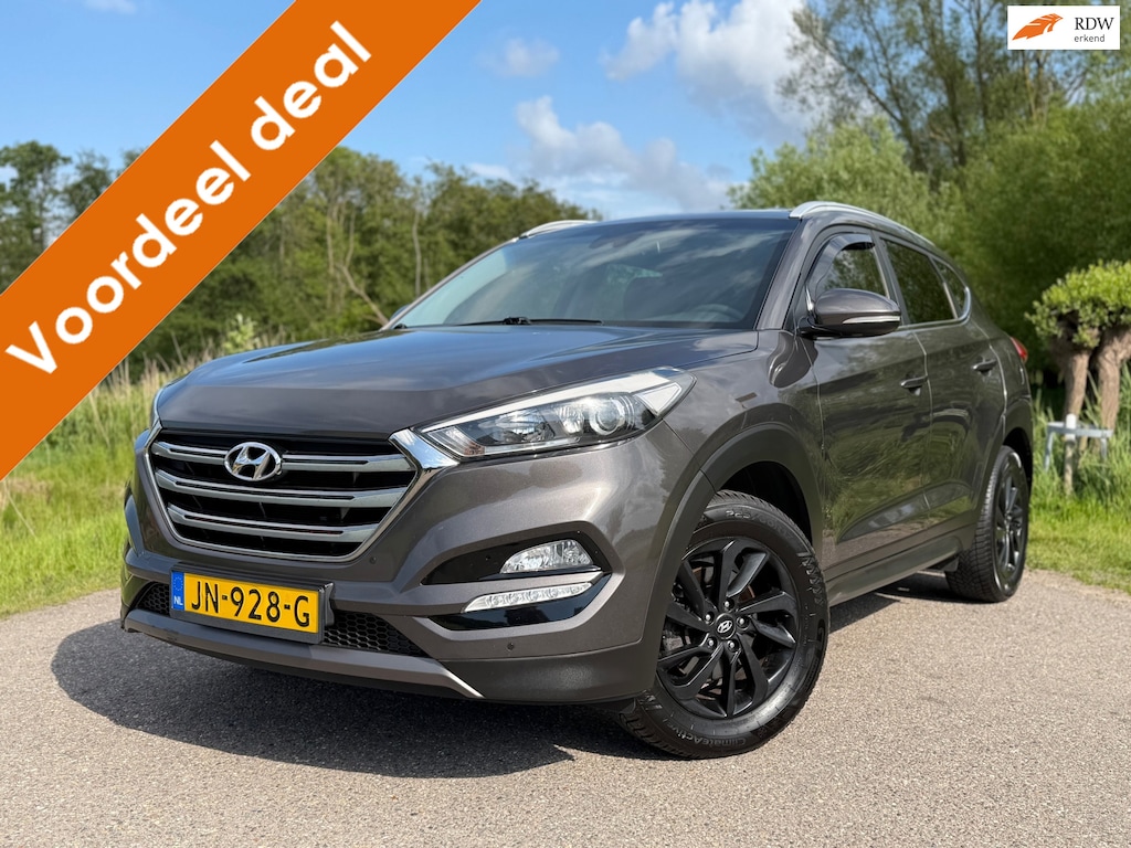 Hyundai Tucson 1.6 GDi Comfort / Navigatie / Camera / Cruise Control / Climate Control / Stoelverwarming / 17"LM Velgen