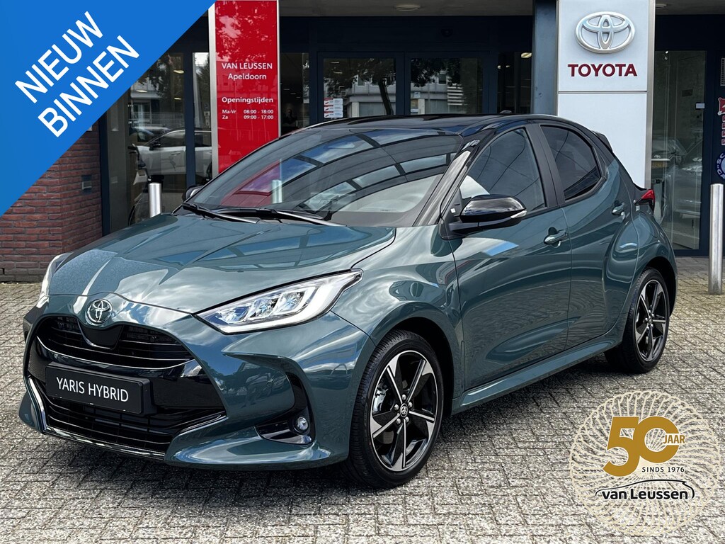 Toyota Yaris 130 Executive LM-VELG 17" BI-TONE BLIND-SPOT STOEL/STUURVERWARMING PARK-SENSOR APPLE/ANDROID