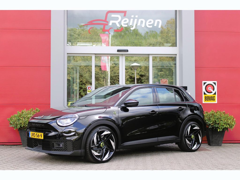 Abarth 600e Abarth Turismo 240PK 54 kWh | "TORSEN" MECHANISCH SPERDIFFERENTIEEL | SABELT SPORT STOELEN | 20" LICHTMETALEN VELGEN ABARTH DESIGN | ABARTH BODYKIT | PARKEERSENSOREN ACHTER | ABARTH REMKLAUWEN | ADAPTIVE CRUISE CONTROL | DRAADLOZE APPLE CARPLAY/ANDROID AUTO | DC SNELLAAD FUNCTIE | KEYLESS START | AUTOMATISCH DIMMENDE BINNENSPIEGEL |