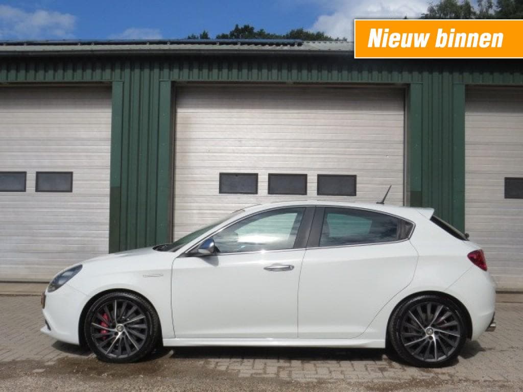 Alfa Romeo Giulietta 1.4 T DISTINCTIVE