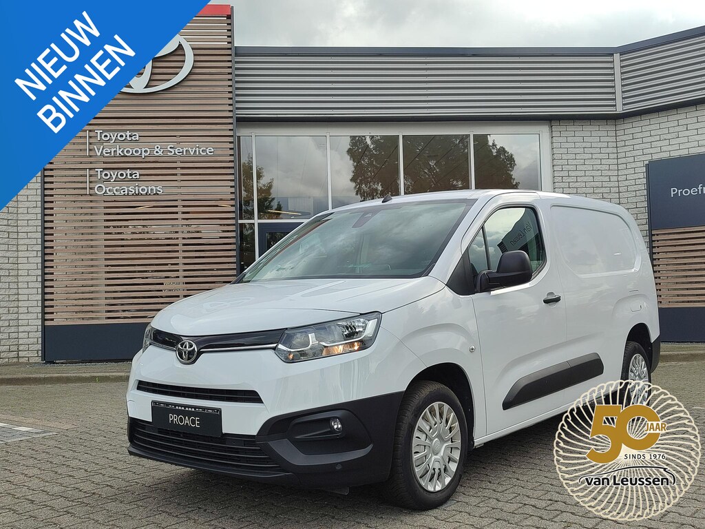 Toyota ProAce City 1.5 D-4D COOL L2 CRUISE APPLE/ANDROID AIRCO PARK-SENSOREN BLUETOOTH BETONPLEX + BETIMMERD 6-BAK 3-ZIT