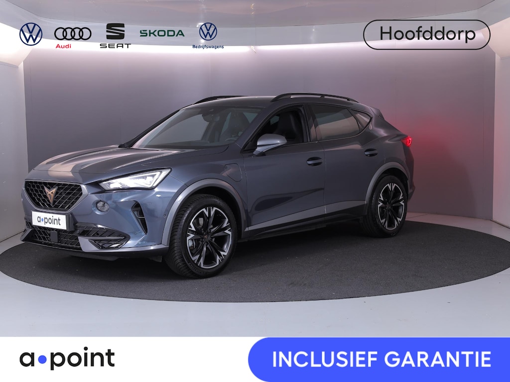 CUPRA Formentor 1.4 e-Hybrid Business 204 pk Automaat | Navigatie | Parkeersensoren (Park assist) | Achteruitrijcamera | Autom. airco (3 zones) | Elektr. bestuurdersstoel met geheugen |