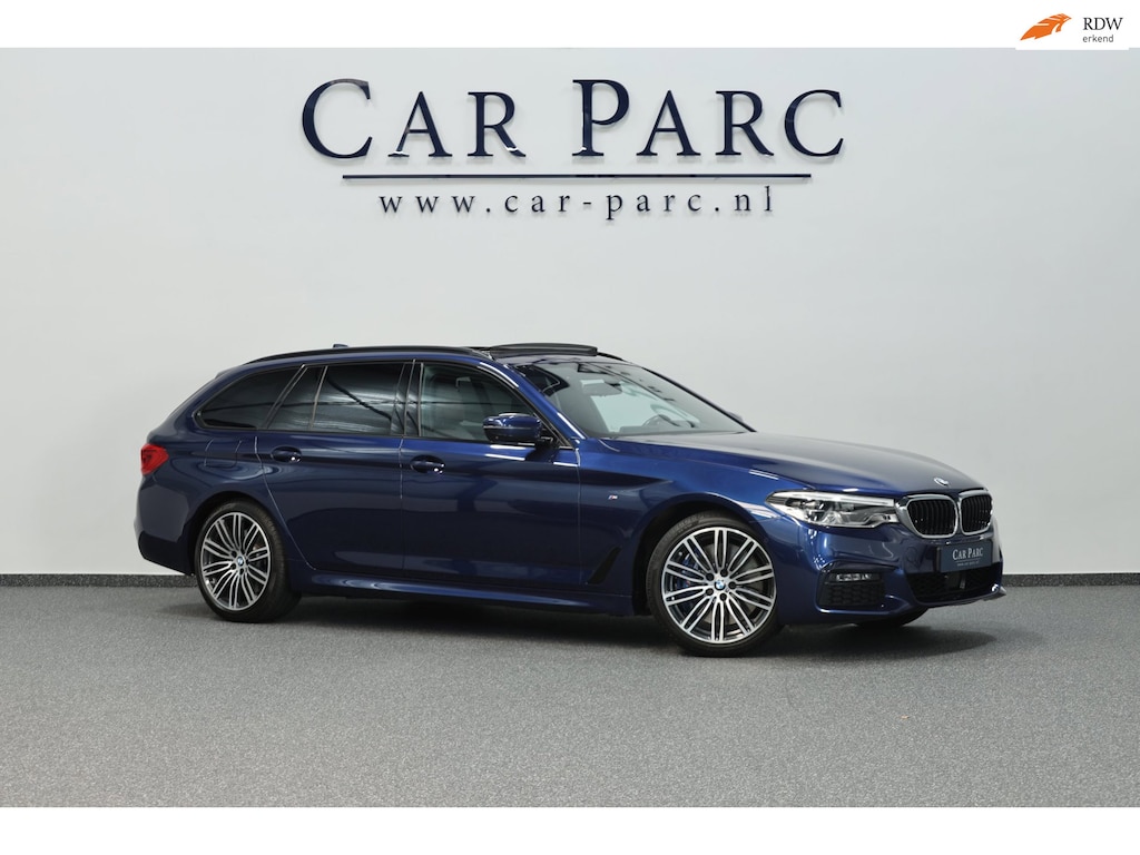 BMW 5-Serie Touring 540i xDrive M-Sport LED/VIRTUAL/SFEER/PANO/LEER+S.VERWARMING+MEMORY/19" LMV/360/ACC/ECC/12 MND GARANTIE!