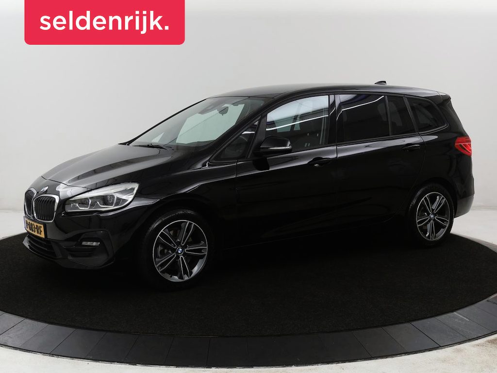 BMW 2-Serie Gran Tourer 218i Business Edition Plus | Trekhaak | Head up | Half Leder | Climate control | Park assist | Cruise control | Full LED |