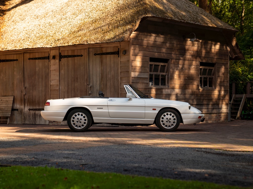 Alfa Romeo Spider 2.0