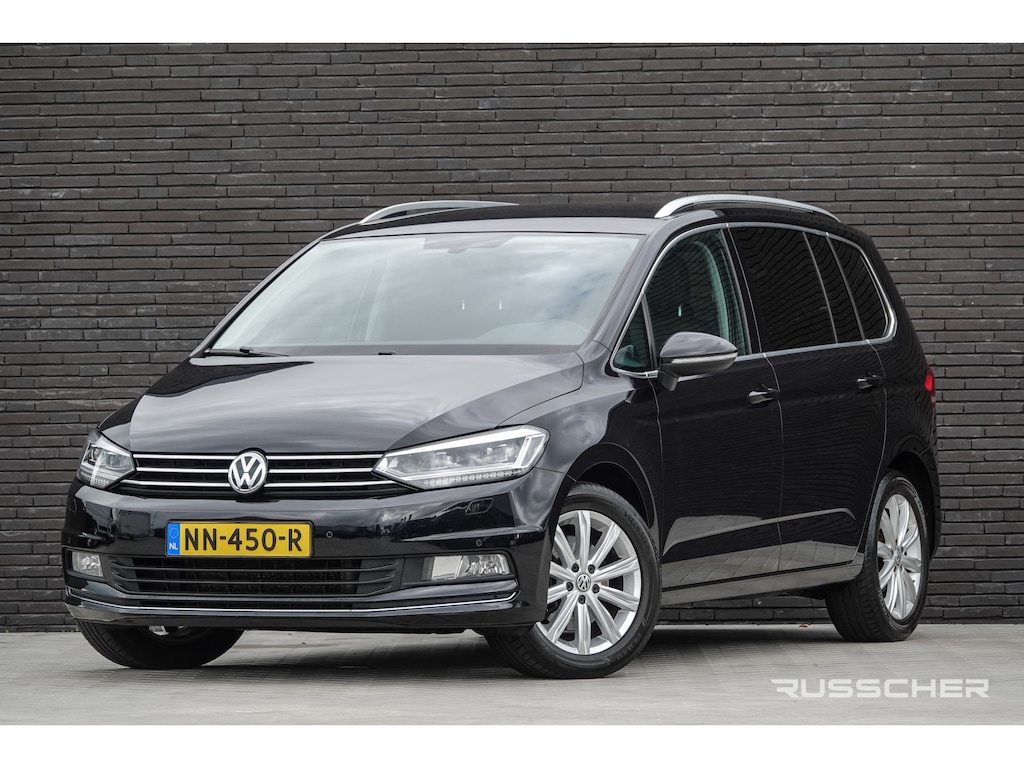 Volkswagen Touran 2.0Tdi 150Pk DSG6 | 7-Persoons | Highline | Achteruitrijcamera | Trekhaak | 17''