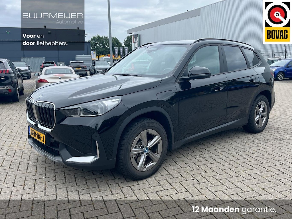 BMW X1 xDrive25e | Elektrische trekhaak | Schuif/kanteldak | 360 graden camera | Head-Up Display | Adaptieve cruise control | Extra getint glas | Adaptief LED | Lederen interieur | Comfort Acces |