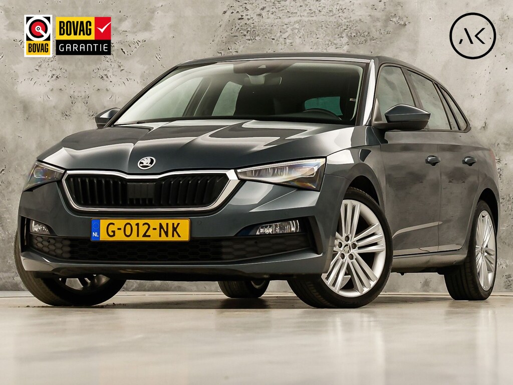 Skoda Scala 1.0 TSI Sport Automaat (VIRTUAL COCKPIT, APPLE CARPLAY, GROOT NAVI, CLIMATE, STOELVERWARMING, SPORTSTOELEN, PARKEERSENSOREN, LED KOPLAMPEN, NIEUWSTAAT)