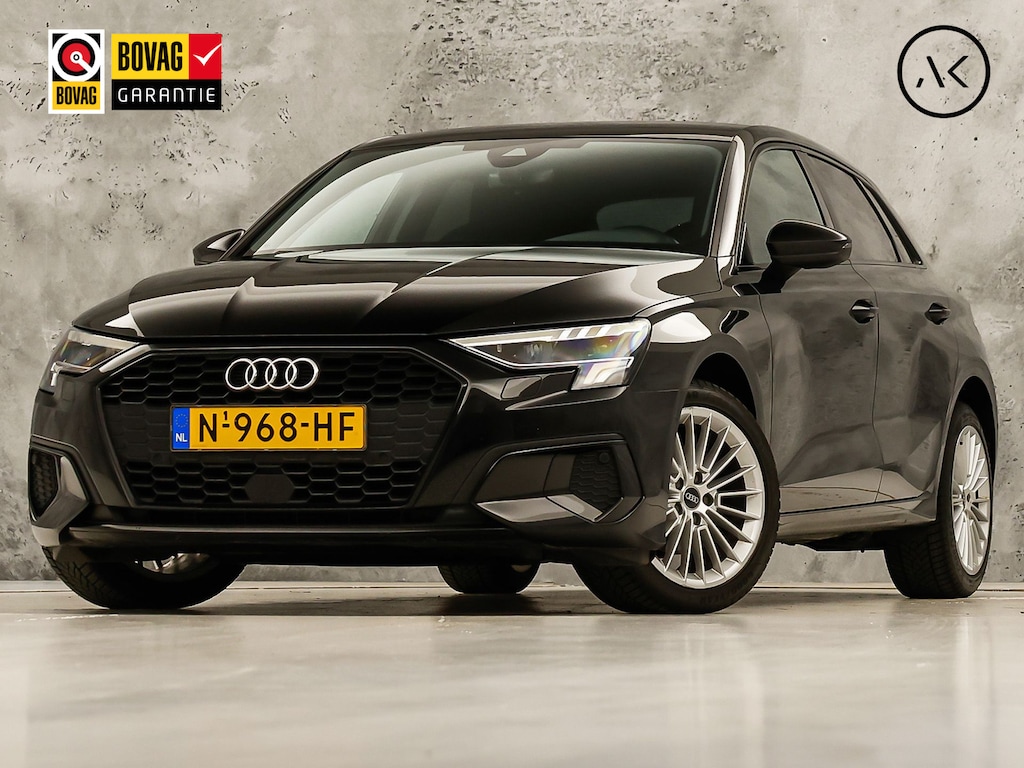 Audi A3 Sportback 30 TFSI Sport Automaat (APPLE CARPLAY, GROOT NAVI, ADAPTIVE CRUISE, SPORTSTOELEN, PARKEERSENSOREN, GETINT GLAS, LANE ASSIST, NIEUWSTAAT)