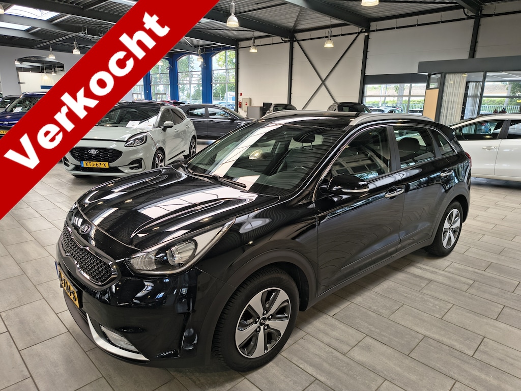 Kia Niro Hybrid 1.6 GDi DynamicLine | Trekhaak | Camera | Navi | 4 seiz. banden | Half leer | 100% dealer onderh.