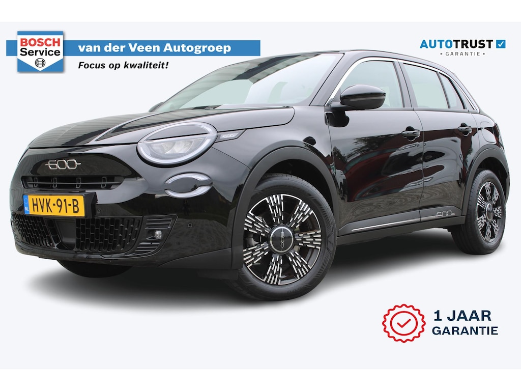 Fiat 600 1.2 Hybrid Urban | Incl. 12 maanden garantie | Cruise control | Apple carplay/Android auto | Parkeercamera | DAB radio | Navigatie | Stoelverwarming |