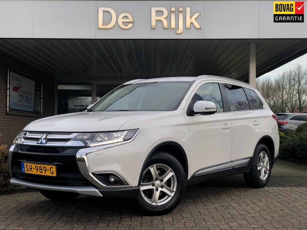 Mitsubishi Outlander 2.2 DI-D Executive Edition 4WD | Carplay/Android, Stoelverw., Camera, Cruise, Climate | Goed onderhouden |