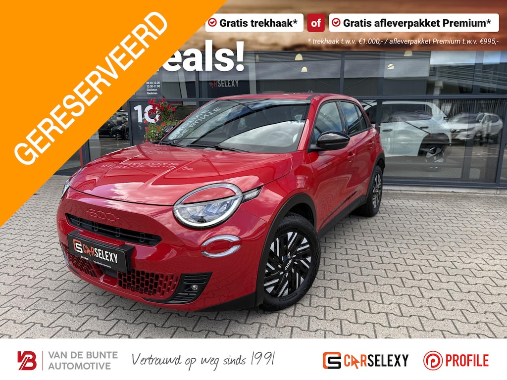 Fiat 600 600e RED 54 kWh *Cruise Control & LED*