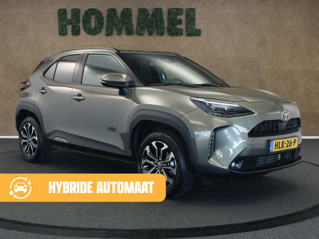 Toyota Yaris Cross 1.5 Hybrid 115 First Edition - ORIGINEEL NEDERLANDSE AUTO - TREKHAAK 750KG GEREMD TREKGEWICHT - PARKEERSENSOREN VOOR EN ACHTER - STUUR EN STOEL VERWARMING - DODEHOEK DETECTIE - KEYLESS ENRTY & START