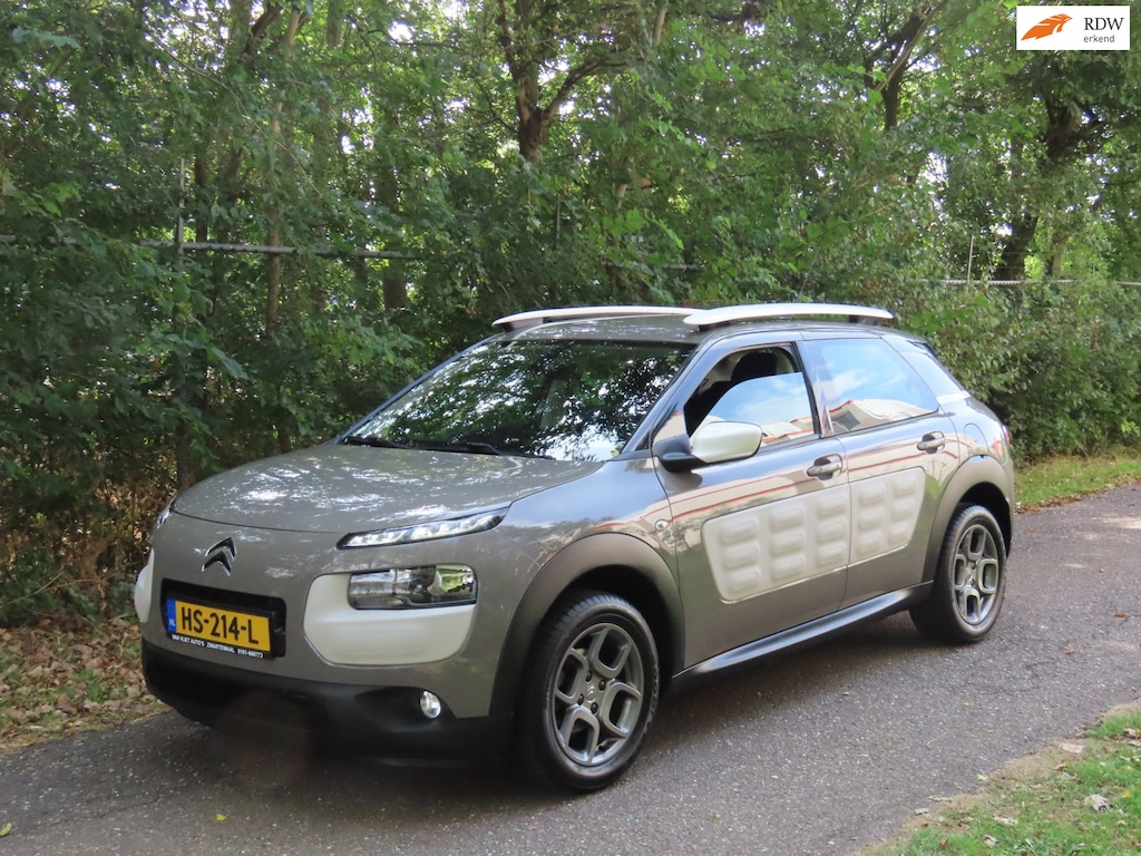 Citroën C4 Cactus 1.2 PureTech Live *1e EIG !