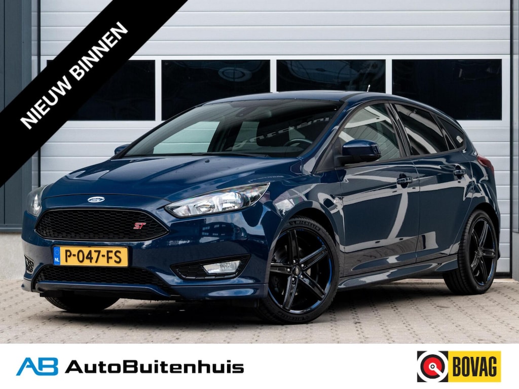Ford Focus 1.5 ST-Line |PANO|CRUISE|KEYLESS START|18" OXIGIN VELGEN|CUSTOM UITLAAT