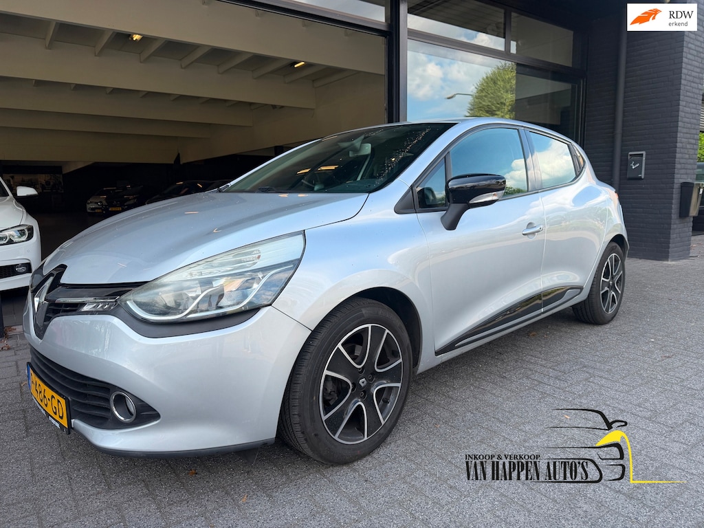 Renault Clio 1.2 Collection / apk 8-2027