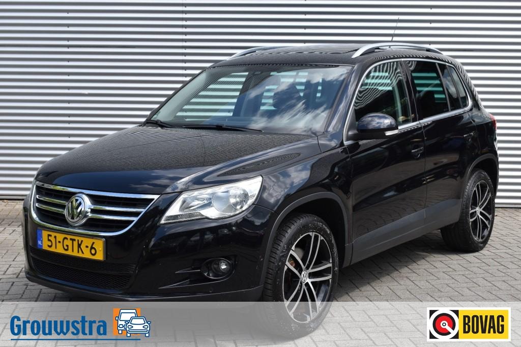 Volkswagen Tiguan 2.0 TSI AUT. SPORT&amp;STYLE 4MOTION / P.DAK / APPLE/ANDROID AUTO