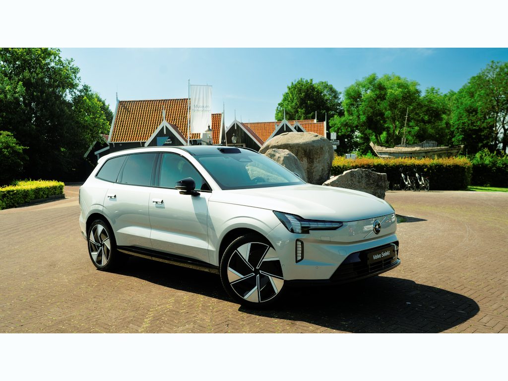 Volvo EX90 Twin Motor Performance 517PK Ultra 7p. 111 kWh | Trekhaak | Luchtvering | Climate | 22'' | Bose |