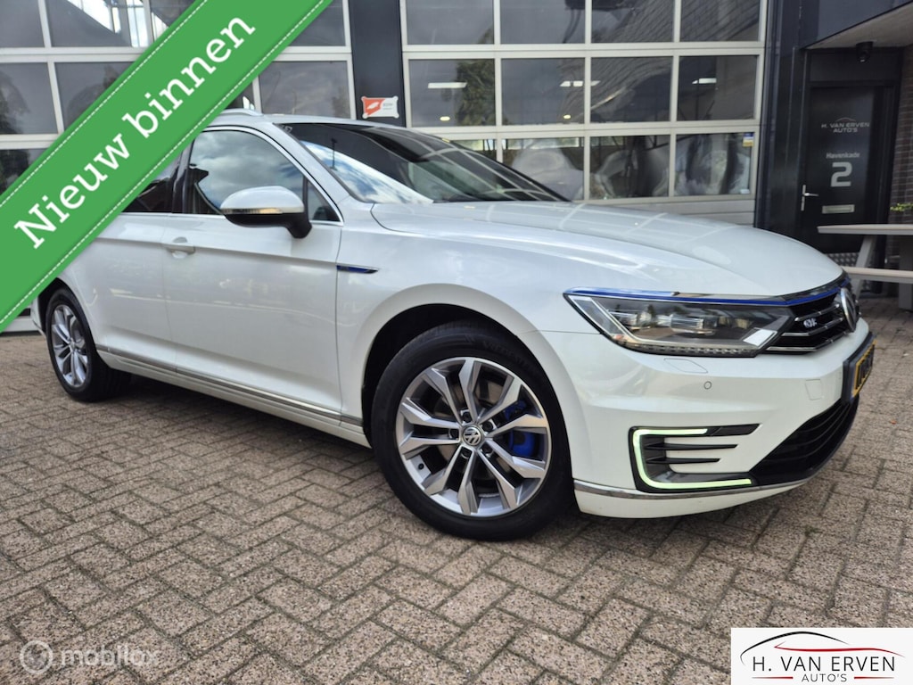 Volkswagen Passat Variant 1.4 TSI GTE Connected Series Plus