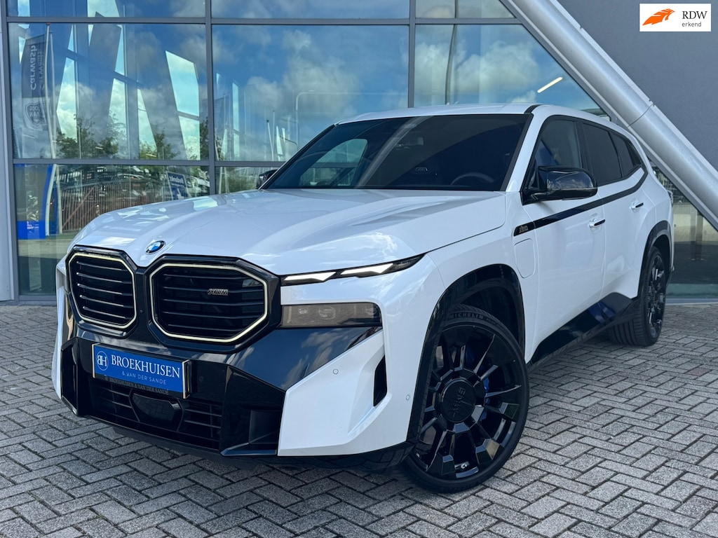 BMW XM PHEV 30 kWh M-Sport V8 653pk Driving Assist / Bowers Wilkins Audio / 23inc /Massage Stoelen