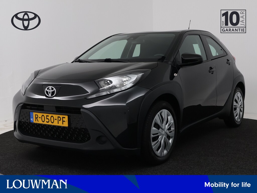 Toyota Aygo X 1.0 VVT-i MT Play