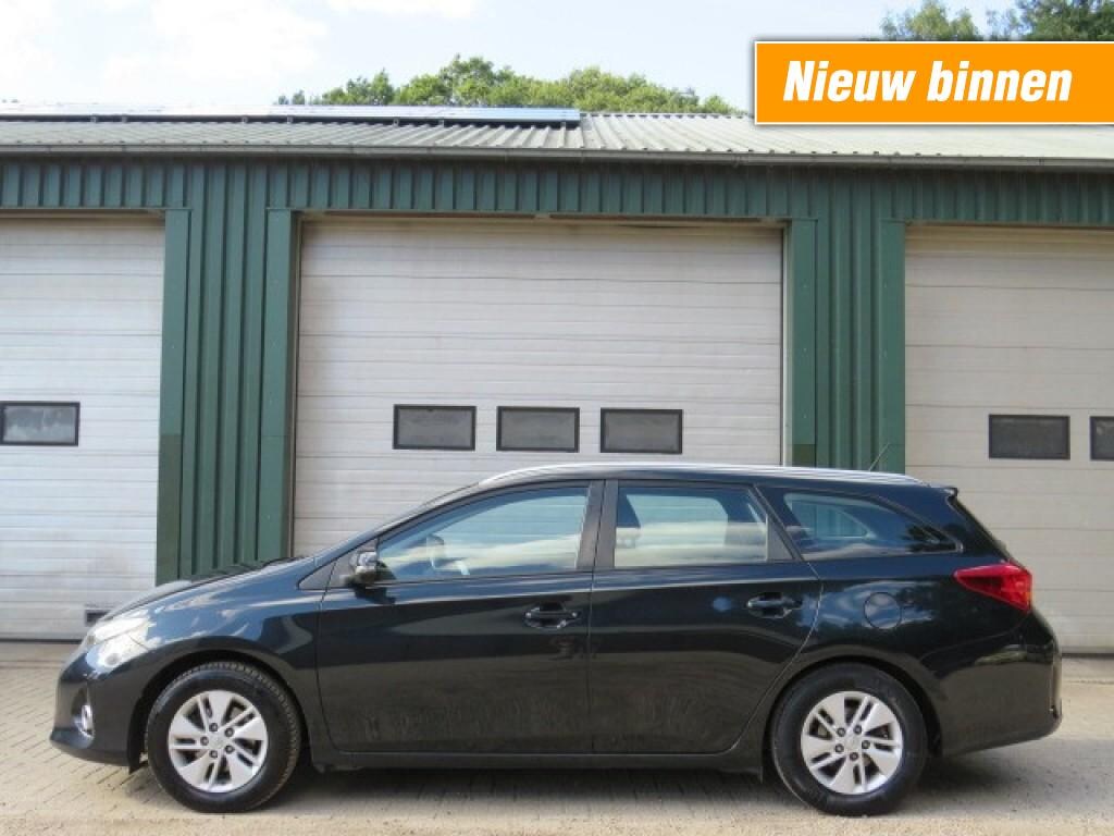 Toyota Auris 1.8 HYBRID ASP.
