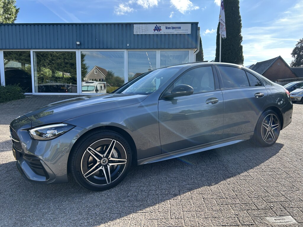 Mercedes-Benz C-klasse 300 e AMG Line,schuif/kanteldak,leder bekleding Origineel Ned. geleverde auto