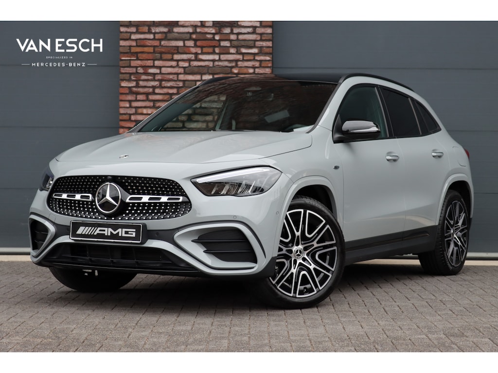 Mercedes-Benz GLA 250 e AMG Line | Panoramadak | Burmester | Distronic | Memory | Trekhaak | Camera | Sfeerverlichting | Dodehoekassistent |