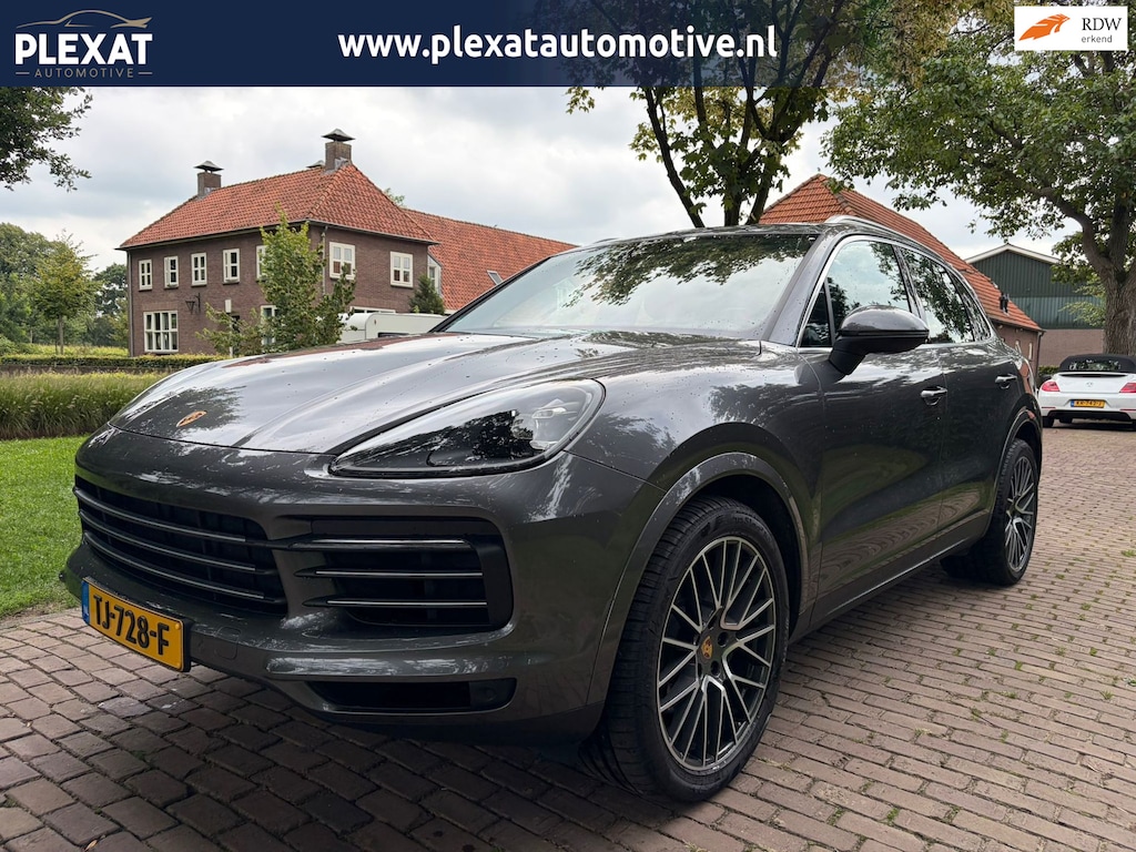 Porsche Cayenne 3.0 E-Hybrid Aut. | Panorama | Sport Chrono | BOSE | Luchtvering | Stuurwielverwarming | Lederen Dash | NL. Auto |