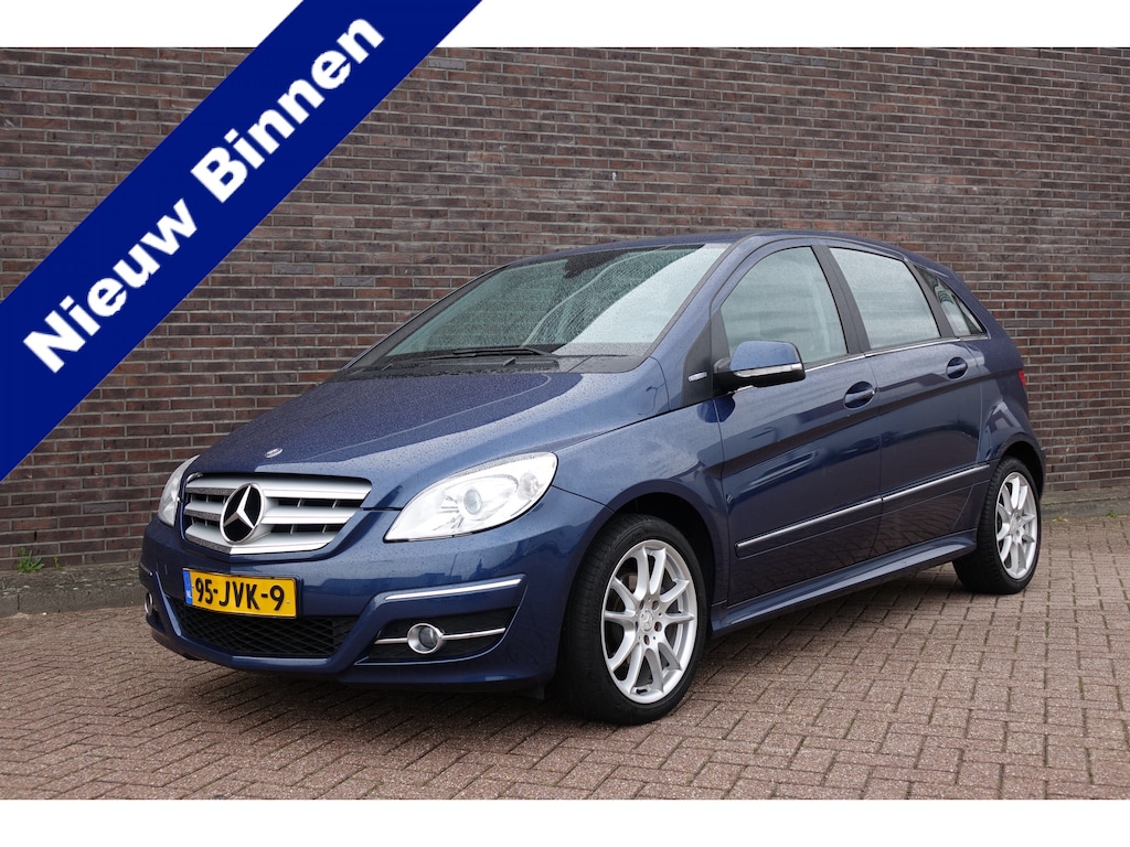 Mercedes-Benz B-klasse 180 BlueEFFICIENCY, keurige auto met ijskoude airco en schuifdak