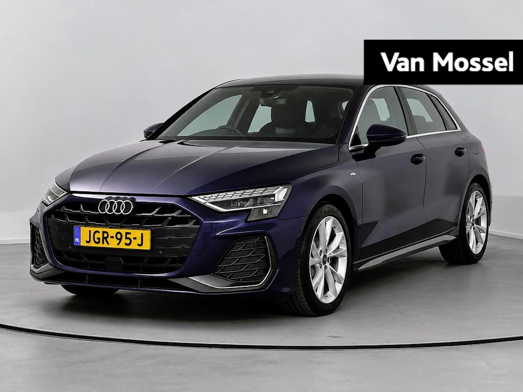 Audi A3 Sportback 40 TFSI e S edition 204 PK | S-line | Apple Carplay | Android Auto | Adaptieve Cruise Control | Lichtmetalen Velgen | Navigatie | Parkeer Assistent | Parkeersensor | Camera | Stoelverwarming |