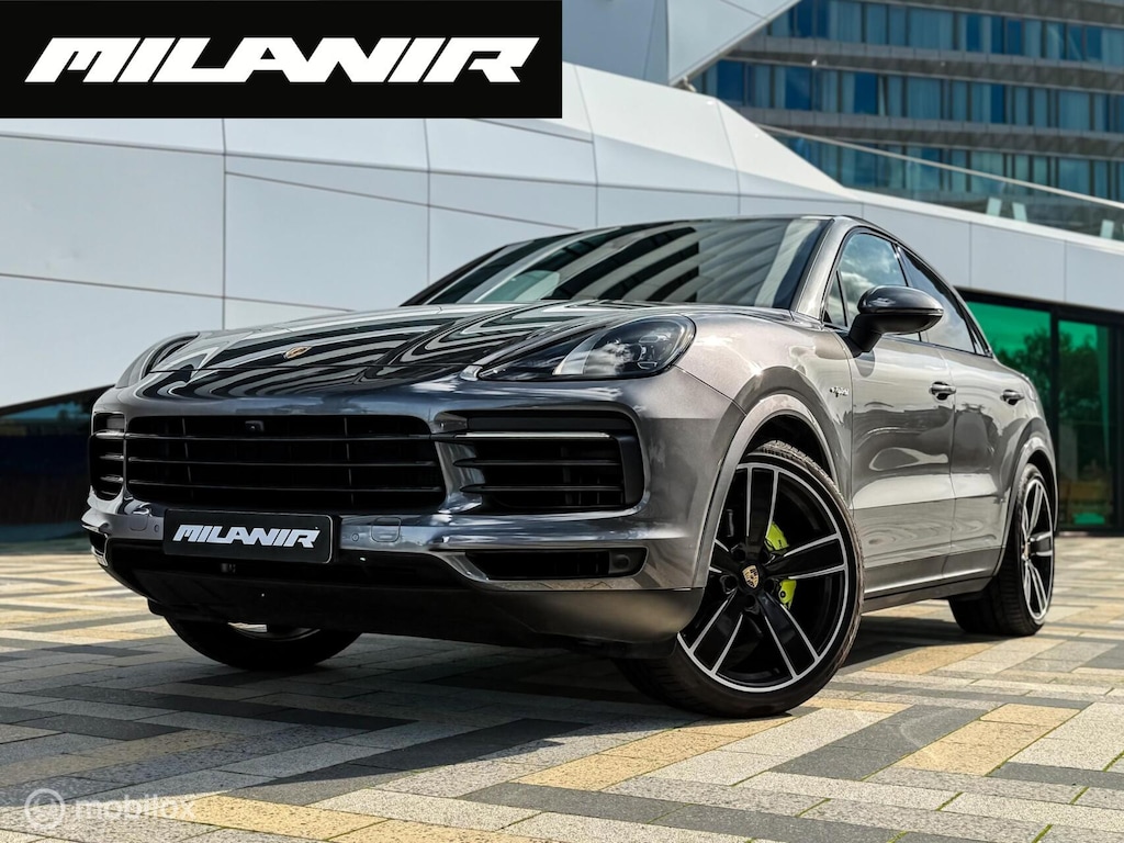 Porsche Cayenne Coupé 3.0 E-Hybrid Pano|Sport chrono|Luchtvering