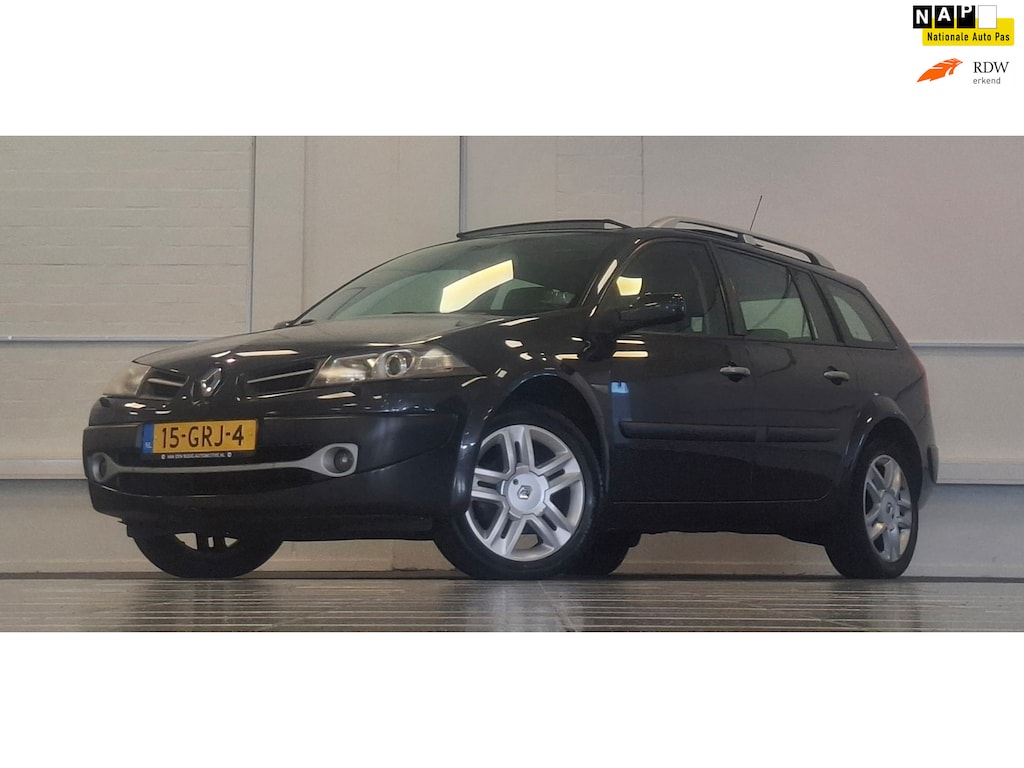 Renault Megane Grand Tour 1.6i 16V Tech Line Panoramadak Navi Leer PDC Trekhaak!